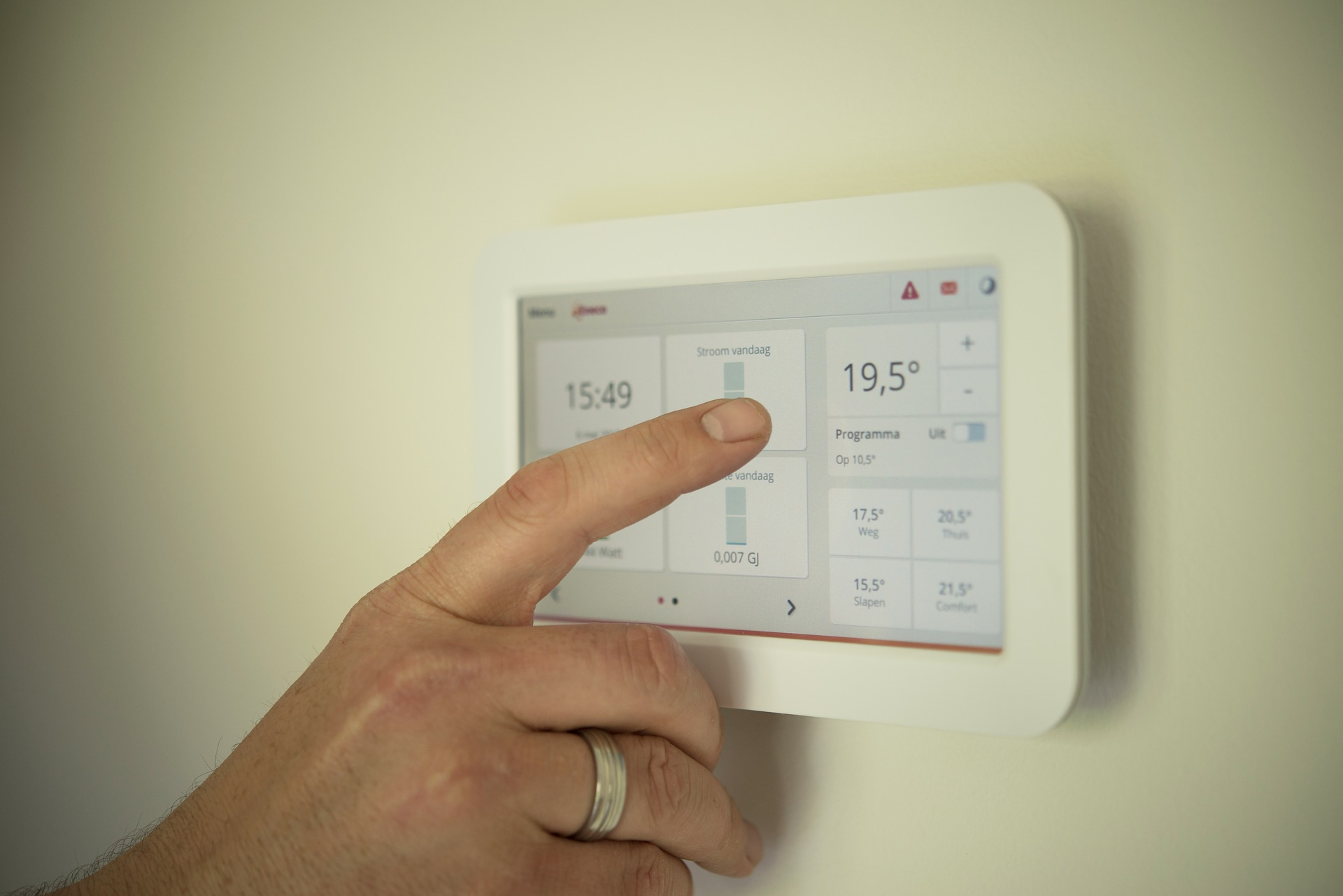 Fine-tuning the Thermostat Saved 25% in Heating Costs image